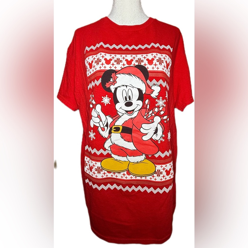 Disney‎ Mickey Mouse Christmas Tee Women Medium Red Holiday Graphic Shirt Size M